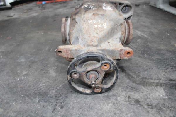 PONT ARRIERE BMW SERIE 1 E81/E87 118D / 120D - Vue 2